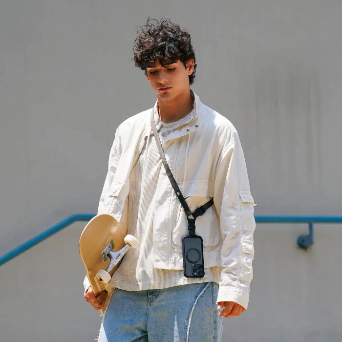 Shop and buy Bitplay Multi-Use Adventure Phone Strap V3 Adjustable Versatile Phone Lanyard for Phone Case/ Camera Neck Strap| KURUMIZ online with great deals and sales prices with fast and safe shipping. KURUMIZ is the largest Singapore official authorised retailer for the largest collection of mobile premium accessories.