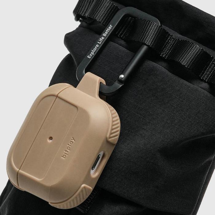 Shop and buy Bitplay Essential Phone Pouch| KURUMIZ online with great deals and sales prices with fast and safe shipping. KURUMIZ is the largest Singapore official authorised retailer for the largest collection of mobile premium accessories.