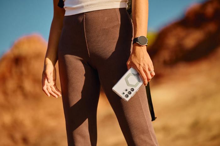 Shop and buy UAG Plyo Pro Case Samsung Galaxy S25 Ultra (2025)| KURUMIZ online with great deals and sales prices with fast and safe shipping. KURUMIZ is the largest Singapore official authorised retailer for the largest collection of mobile premium accessories.