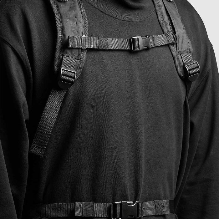Shop and buy Bitplay Black Series Backpack 28L| KURUMIZ online with great deals and sales prices with fast and safe shipping. KURUMIZ is the largest Singapore official authorised retailer for the largest collection of mobile premium accessories.