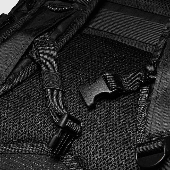 Shop and buy Bitplay Black Series Backpack 28L| KURUMIZ online with great deals and sales prices with fast and safe shipping. KURUMIZ is the largest Singapore official authorised retailer for the largest collection of mobile premium accessories.