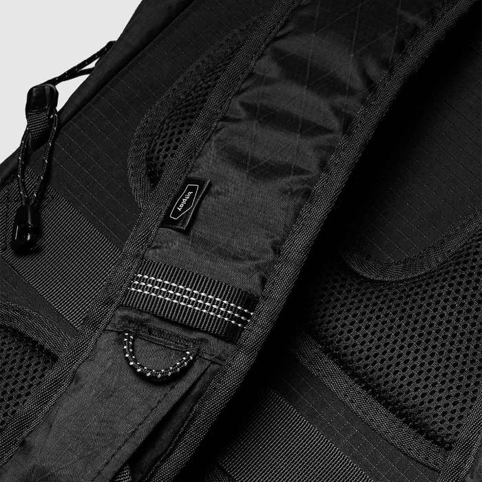 Shop and buy Bitplay Black Series Backpack 28L| KURUMIZ online with great deals and sales prices with fast and safe shipping. KURUMIZ is the largest Singapore official authorised retailer for the largest collection of mobile premium accessories.