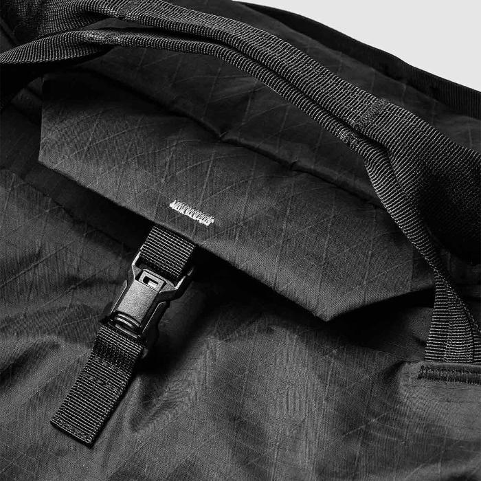 Shop and buy Bitplay Black Series Travel Duffel Bag 45L| KURUMIZ online with great deals and sales prices with fast and safe shipping. KURUMIZ is the largest Singapore official authorised retailer for the largest collection of mobile premium accessories.