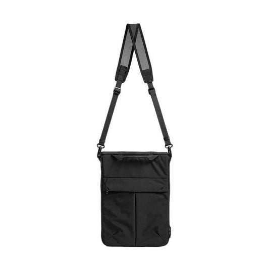 Shop and buy Bitplay Essential 14" / 16" Lightweight, Water-Repellent Sling-Bag| KURUMIZ online with great deals and sales prices with fast and safe shipping. KURUMIZ is the largest Singapore official authorised retailer for the largest collection of mobile premium accessories.