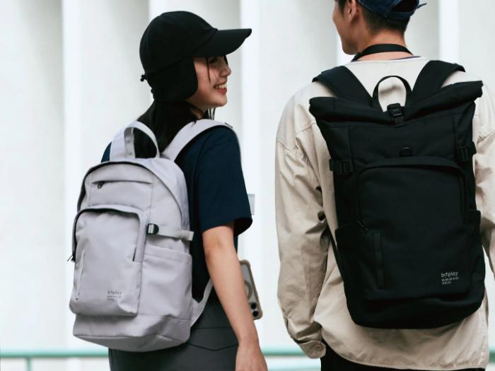 Shop and buy Bitplay Urban Daypack 13L Light Travel Laptop Bag| KURUMIZ online with great deals and sales prices with fast and safe shipping. KURUMIZ is the largest Singapore official authorised retailer for the largest collection of mobile premium accessories.