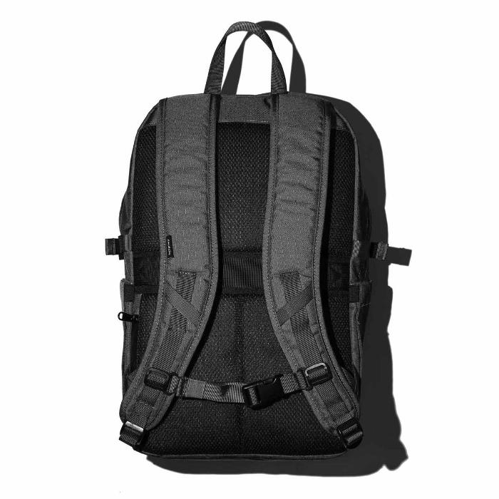 Shop and buy Bitplay Urban Daypack 13L Light Travel Laptop Bag| KURUMIZ online with great deals and sales prices with fast and safe shipping. KURUMIZ is the largest Singapore official authorised retailer for the largest collection of mobile premium accessories.
