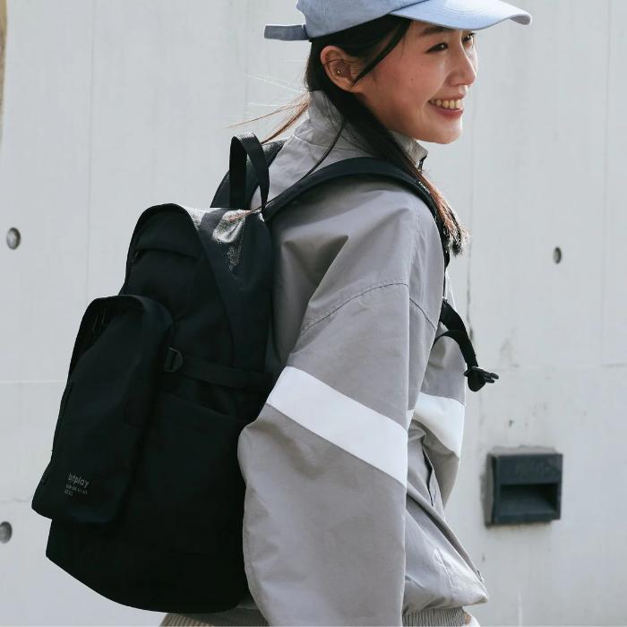 Shop and buy Bitplay Urban Daypack 13L Light Travel Laptop Bag| KURUMIZ online with great deals and sales prices with fast and safe shipping. KURUMIZ is the largest Singapore official authorised retailer for the largest collection of mobile premium accessories.