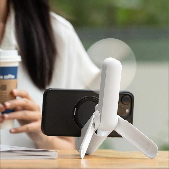 Shop and buy MEMO G08 Multi-Function Mini Fan| KURUMIZ online with great deals and sales prices with fast and safe shipping. KURUMIZ is the largest Singapore official authorised retailer for the largest collection of mobile premium accessories.