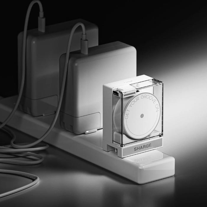 Shop and buy Sharge (Shargeek) S4 65W GaN Charger - Transparent Foldable Dual-Ports Built-in USB-C Cable Compact Travel-Ready| KURUMIZ online with great deals and sales prices with fast and safe shipping. KURUMIZ is the largest Singapore official authorised retailer for the largest collection of mobile premium accessories.